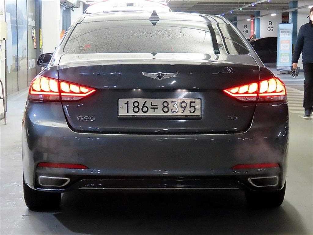 Genesis G80 - Vista 5