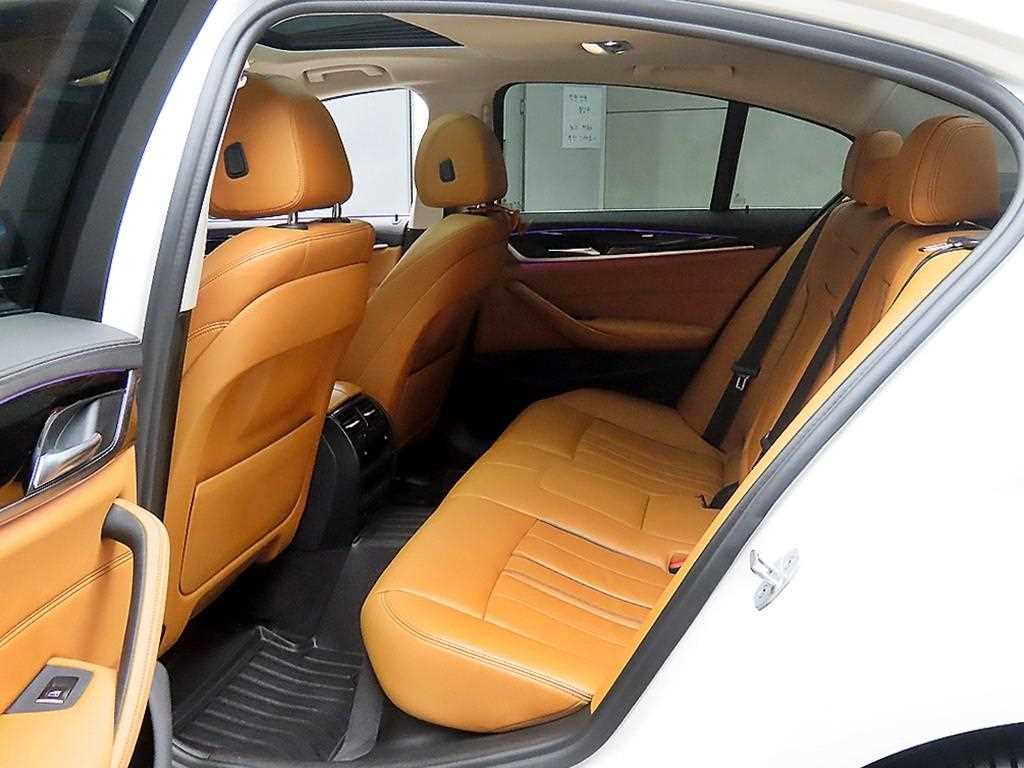 BMW 5 Series - Vista 6