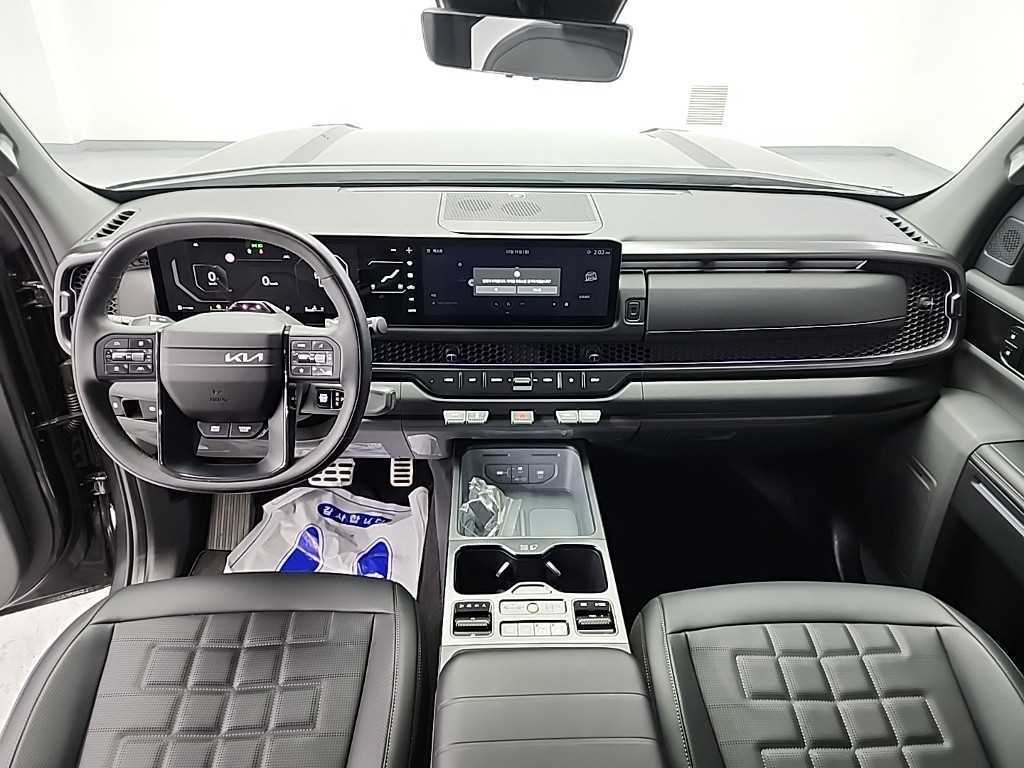 KIA Tasman - Vista 7