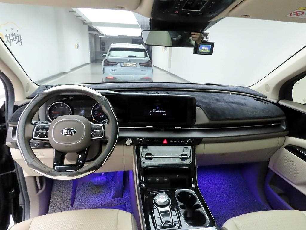 KIA Carnival - Vista 6