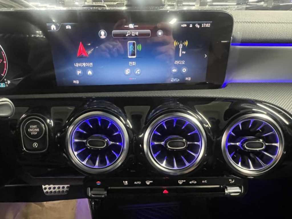 Mercedes Benz CLA Class 2025 Negro - Importación desde Corea - HF Imports Iquique - Foto 13