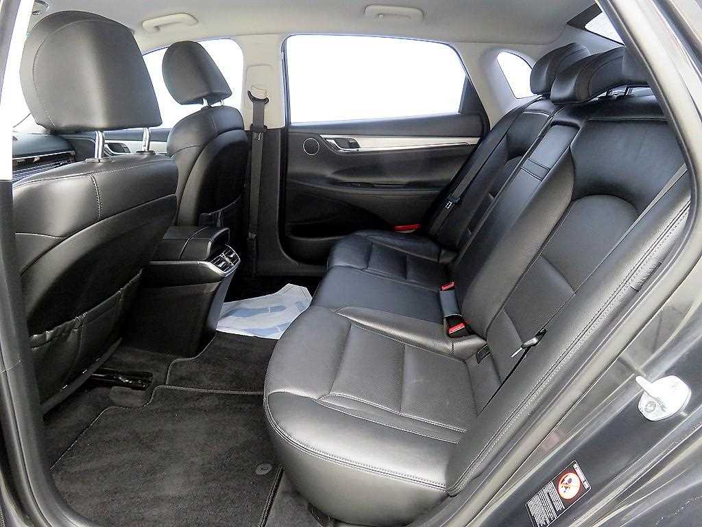 HYUNDAI Grandeur - Vista 7