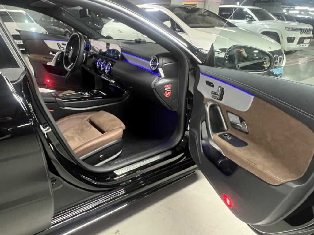 Mercedes Benz CLA Class 2025 Negro - Importación desde Corea - HF Imports Iquique - Foto 18