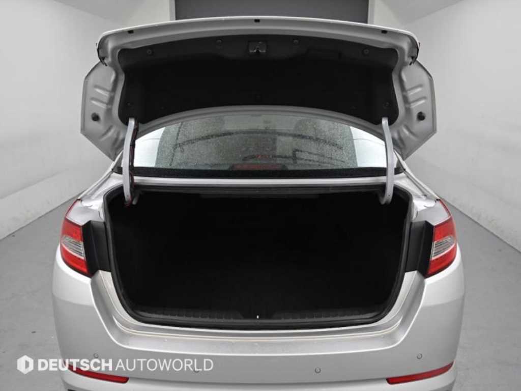 KIA K5 2011 Gris - Importación desde Corea - HF Imports Iquique - Foto 20