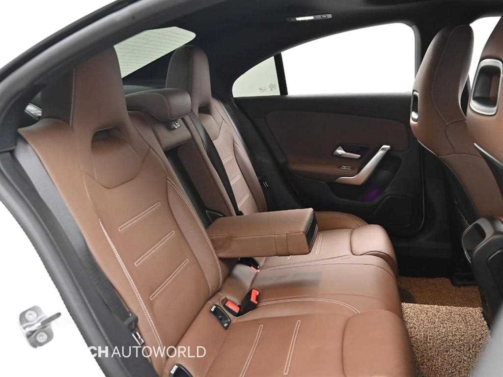 Mercedes Benz CLA Class - Vista 12