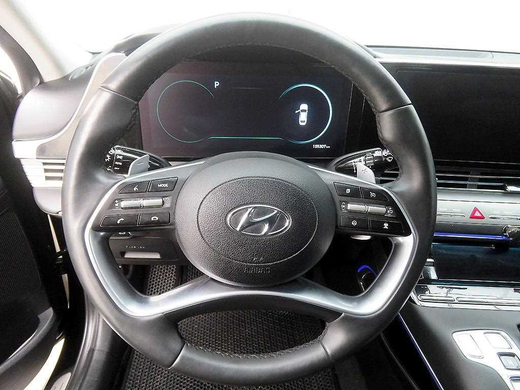 HYUNDAI Grandeur - Vista 9