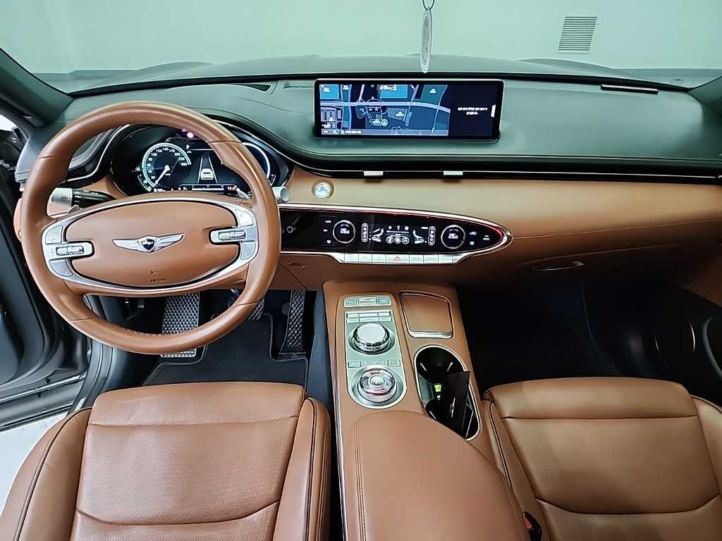 Genesis GV70 - Vista 7