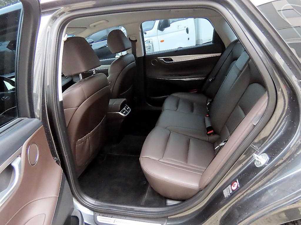 HYUNDAI Grandeur - Vista 6