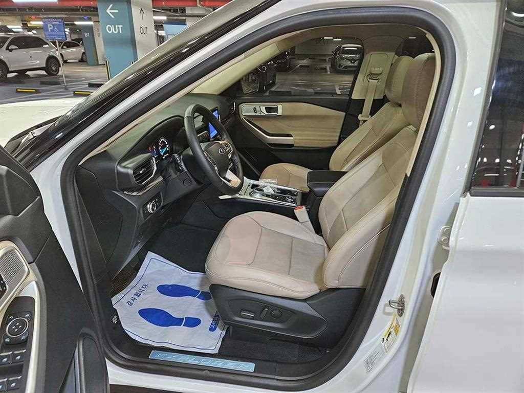 Ford Explorer - Vista 6