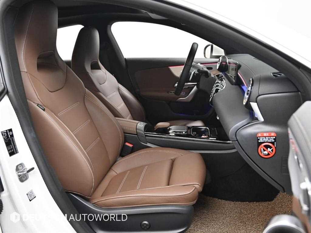 Mercedes Benz CLA Class - Vista 10