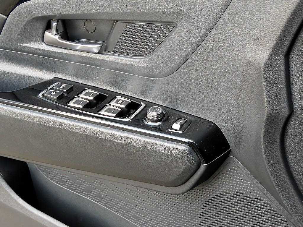 Ssangyong Korando - Vista 11