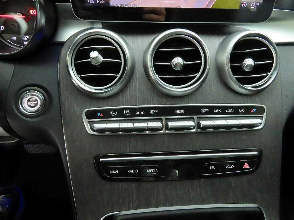 Mercedes Benz C Class - Vista 10