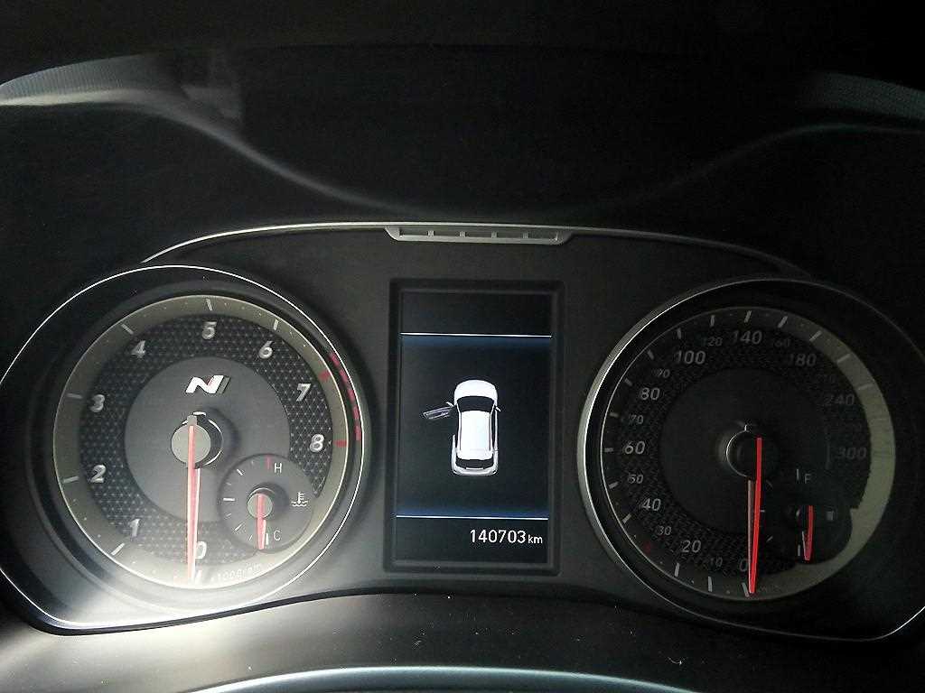 HYUNDAI Veloster - Vista 12