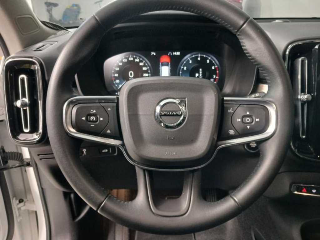 Volvo XC40 2021 - Importación desde Corea - HF Imports Iquique - Foto 16