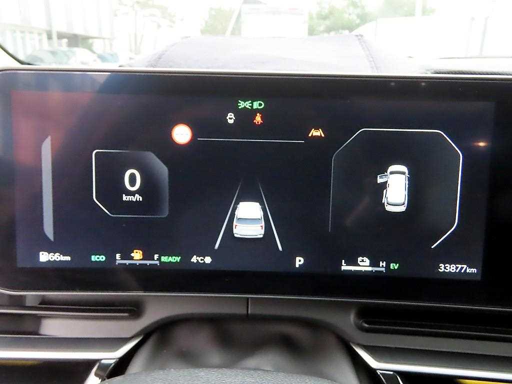 KIA Carnival - Vista 10