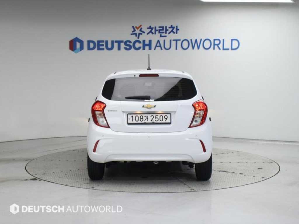 Chevrolet Spark - Vista 4