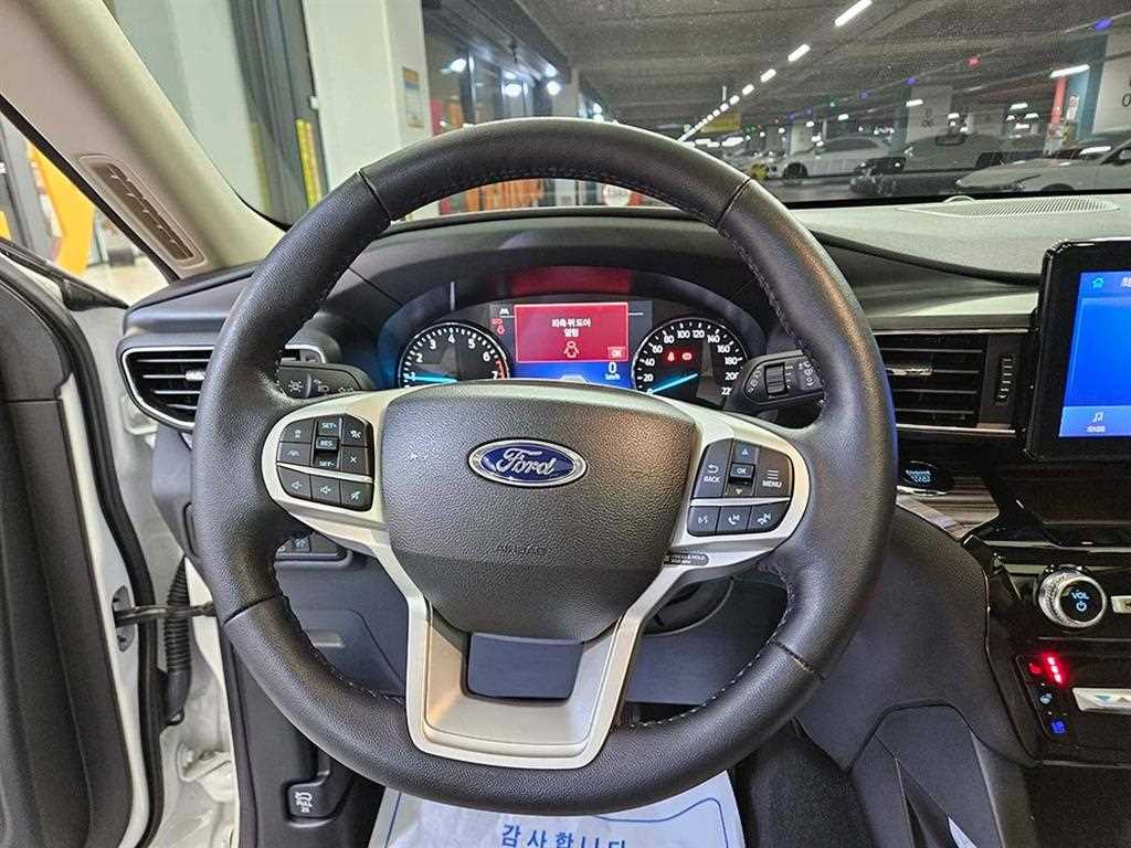 Ford Explorer - Vista 9