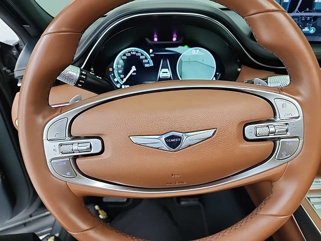 Genesis GV70 - Vista 9