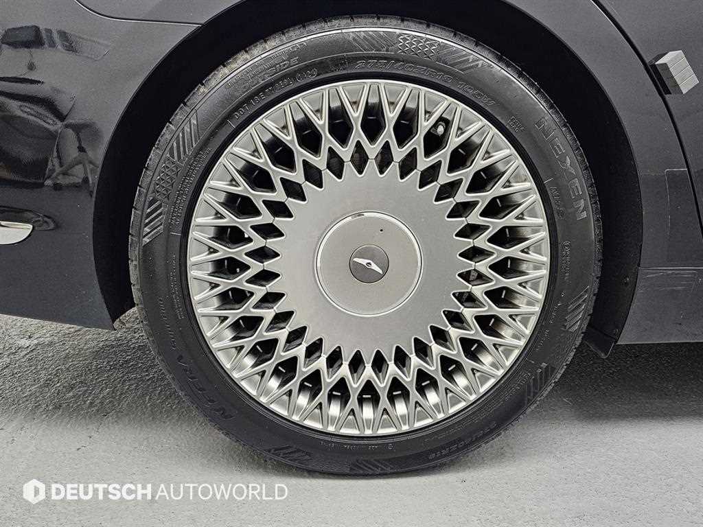 Genesis G90 - Vista 5