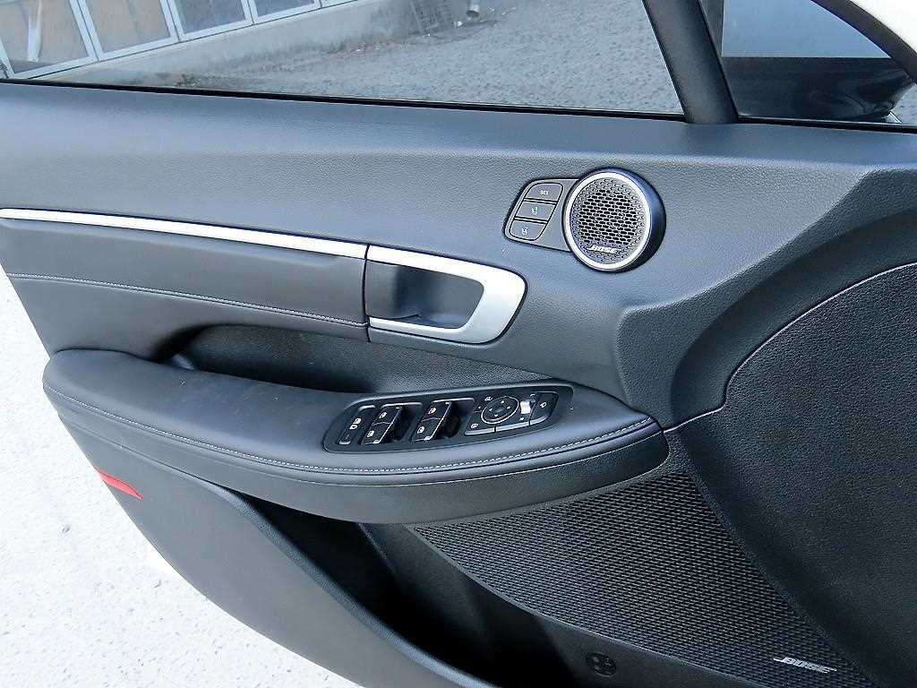 HYUNDAI Sonata - Vista 11