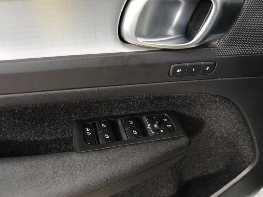 Volvo XC40 - Vista 9