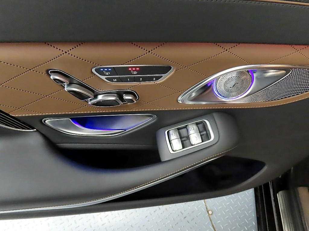 Mercedes Benz S Class - Vista 12