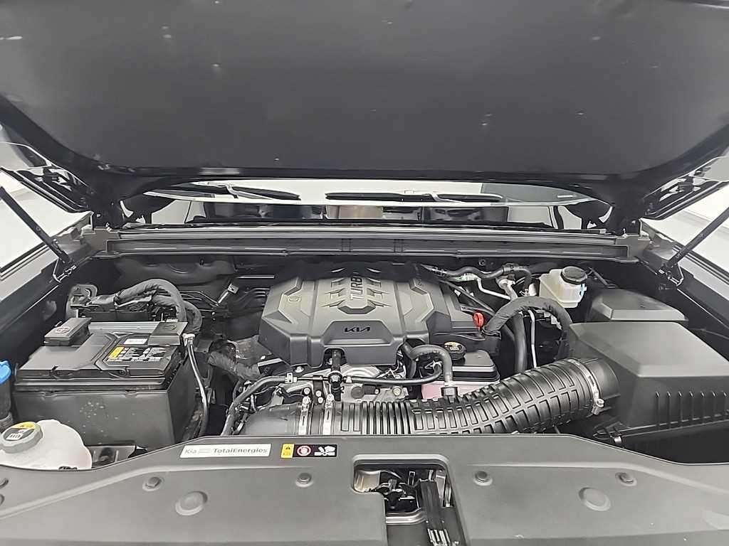 KIA Tasman - Vista 5