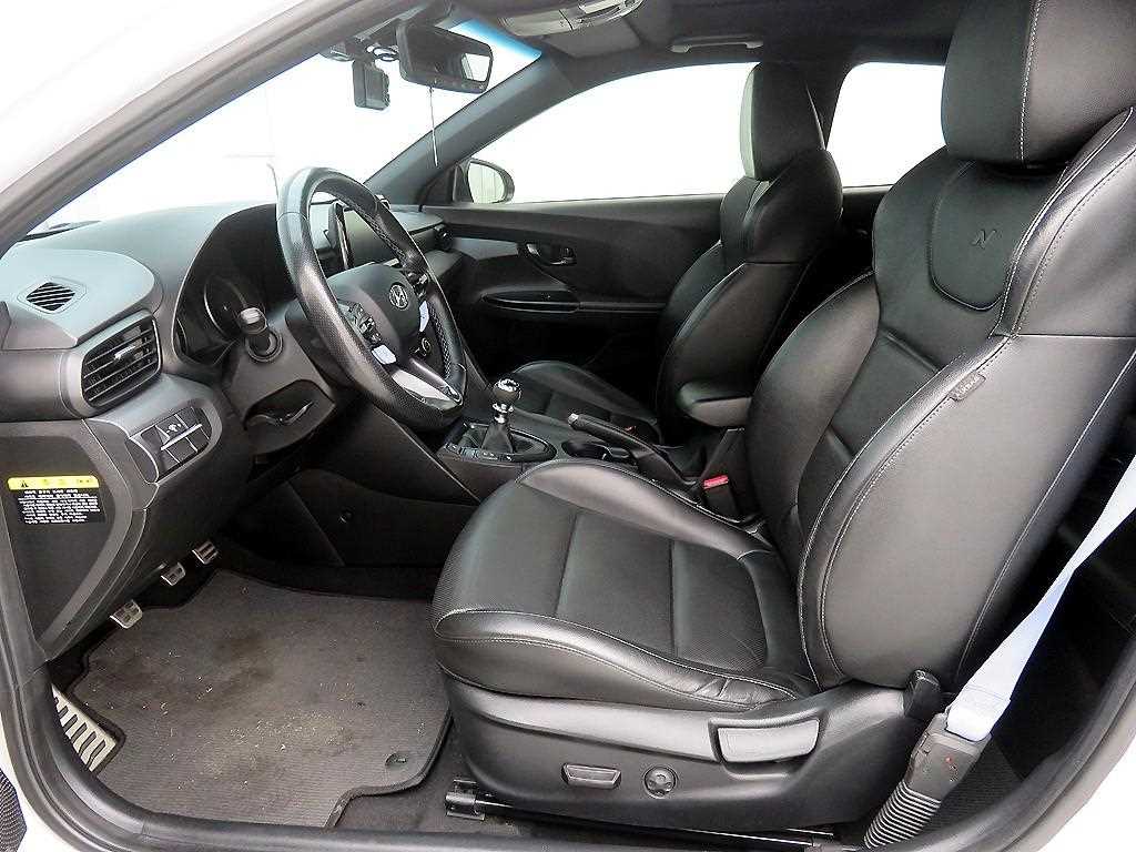 HYUNDAI Veloster - Vista 6