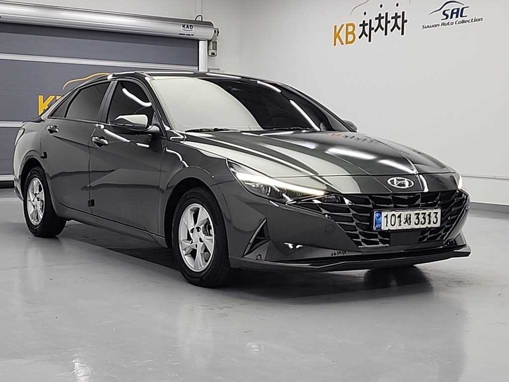 HYUNDAI Avante - Vista 4