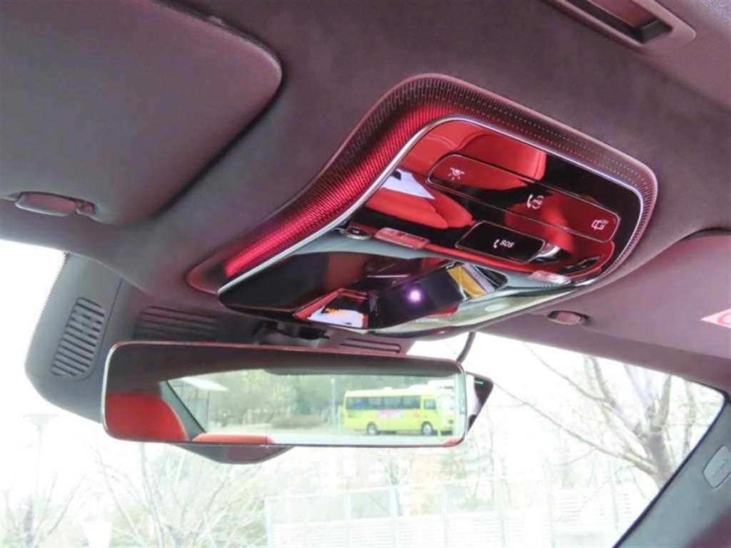 Mercedes Benz AMG GT - Vista 10