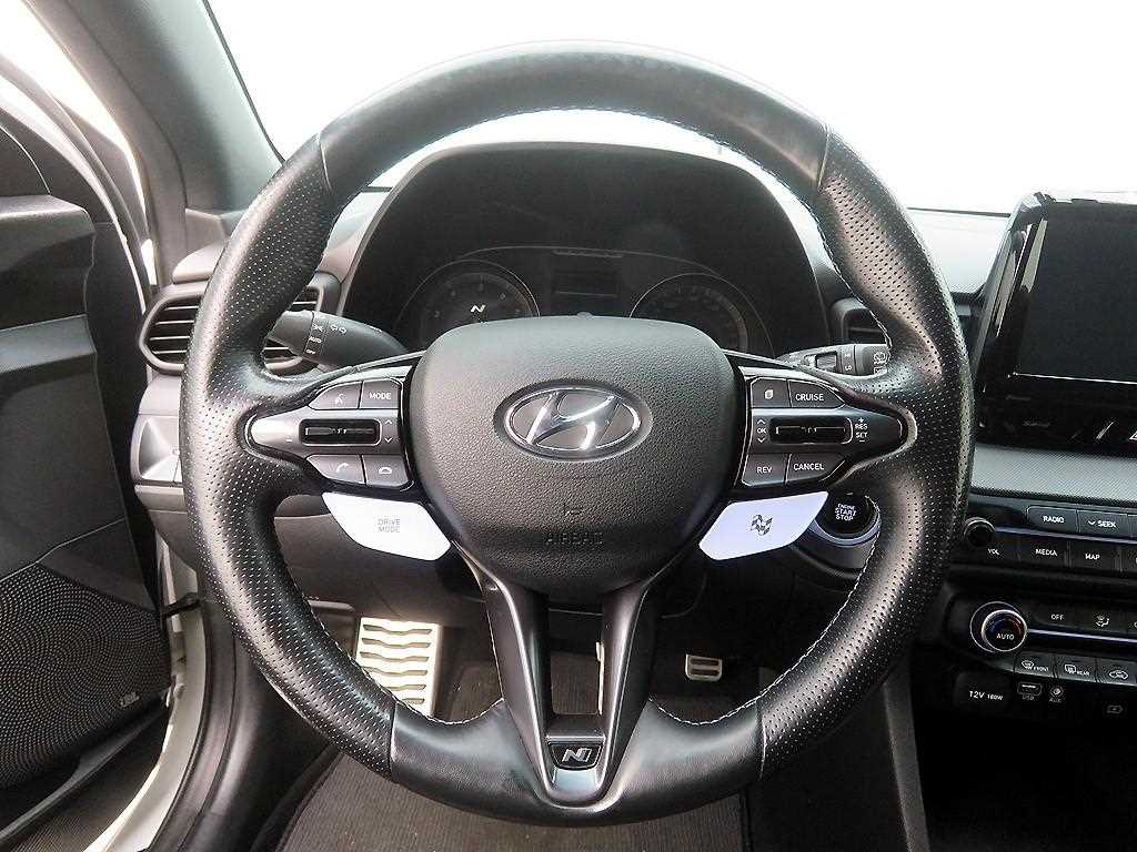 HYUNDAI Veloster - Vista 10