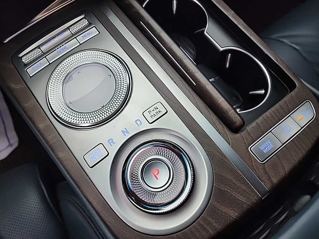 Genesis G80 - Vista 8