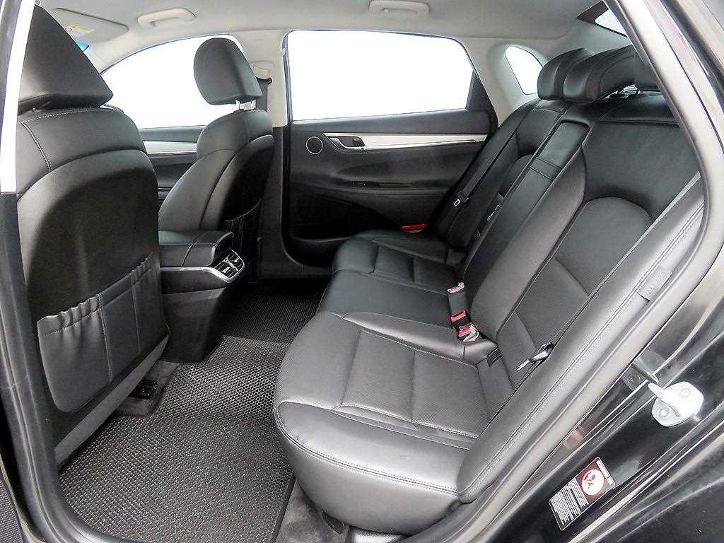 HYUNDAI Grandeur - Vista 7