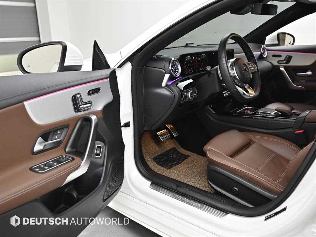 Mercedes Benz CLA Class - Vista 11