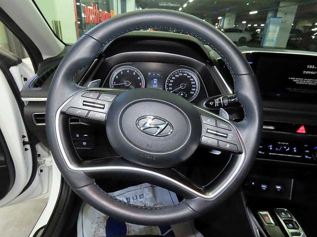 HYUNDAI Sonata - Vista 8