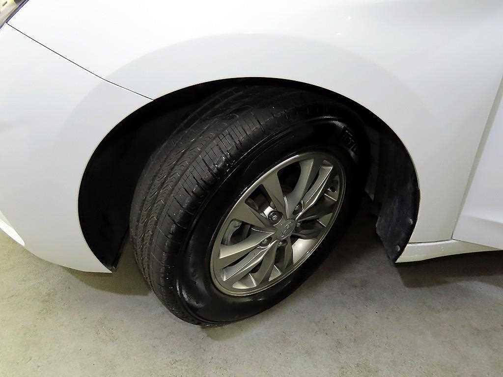 HYUNDAI Avante 2019 Blanco - Importación desde Corea - HF Imports Iquique - Foto 18