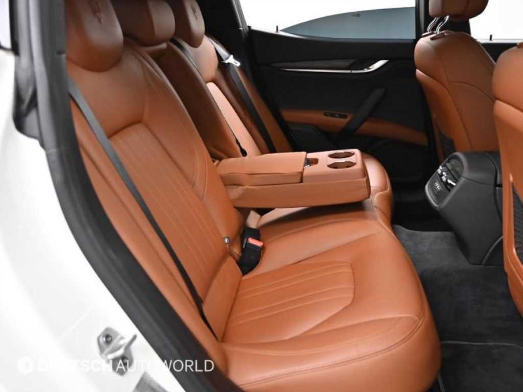 Maserati Ghibli - Vista 12