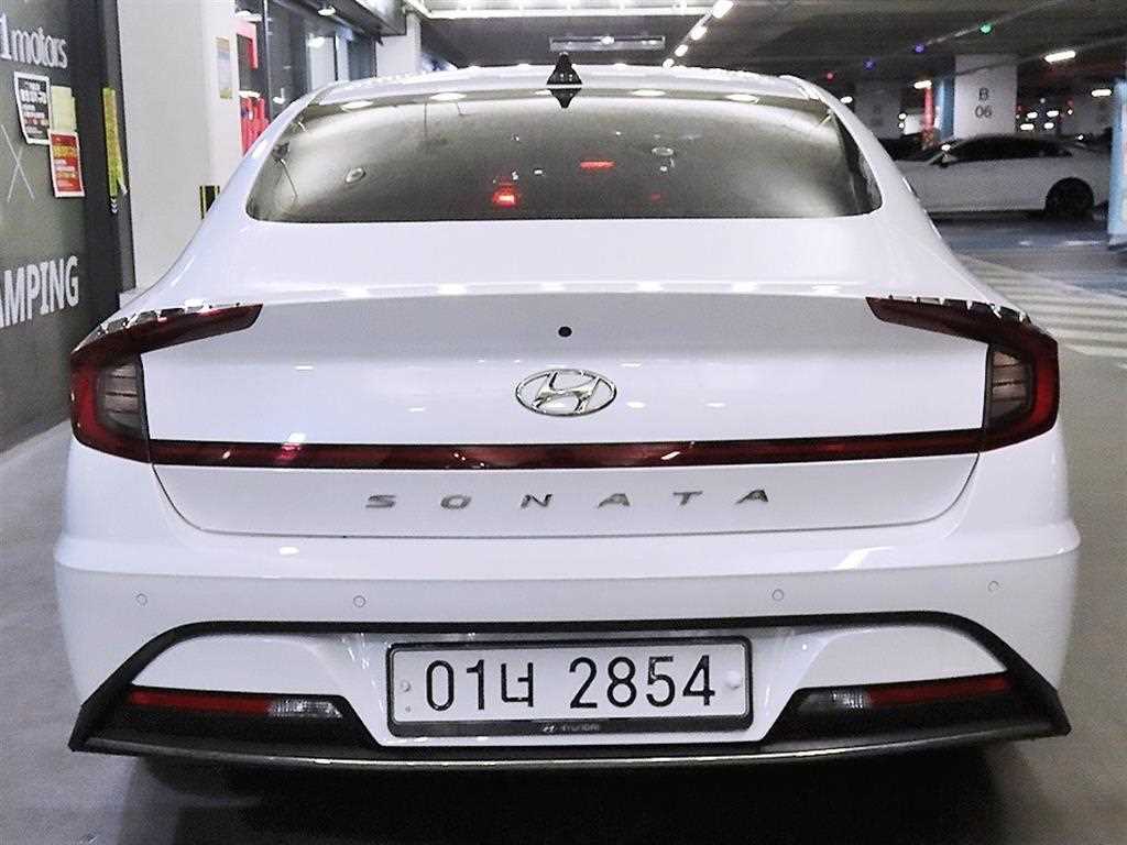 HYUNDAI Sonata - Vista 5