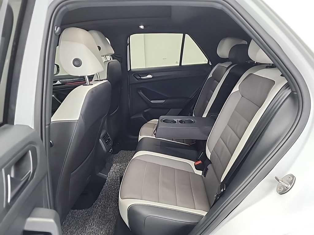 Volkswagen T-Roc - Vista 12