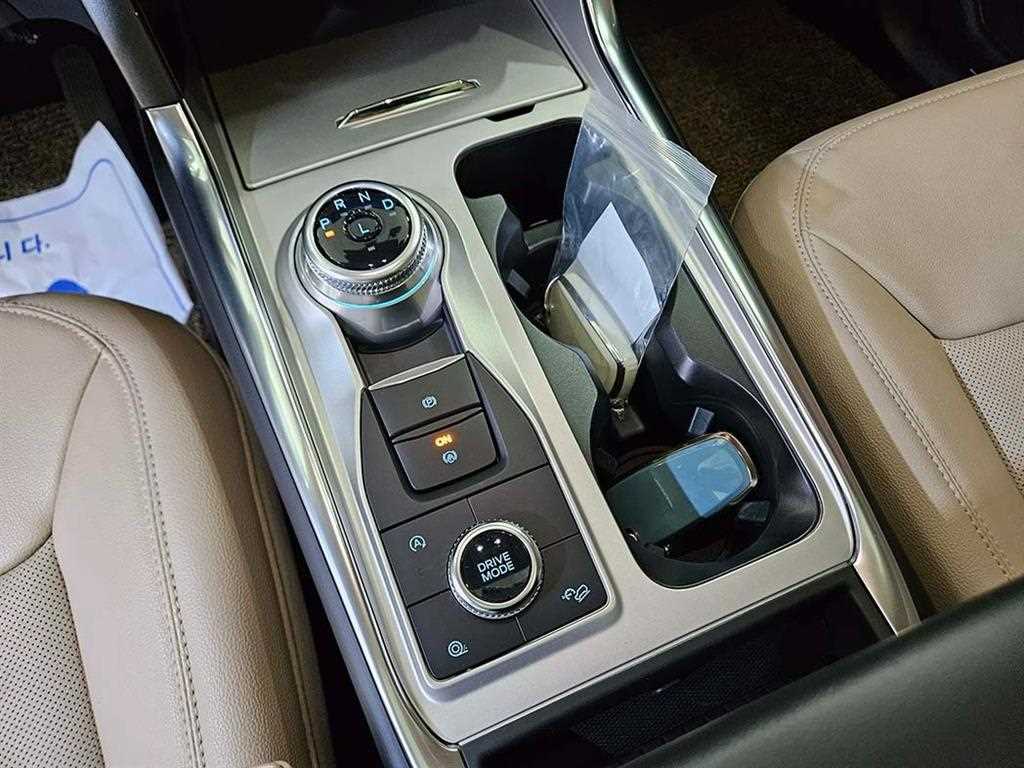 Ford Explorer - Vista 10