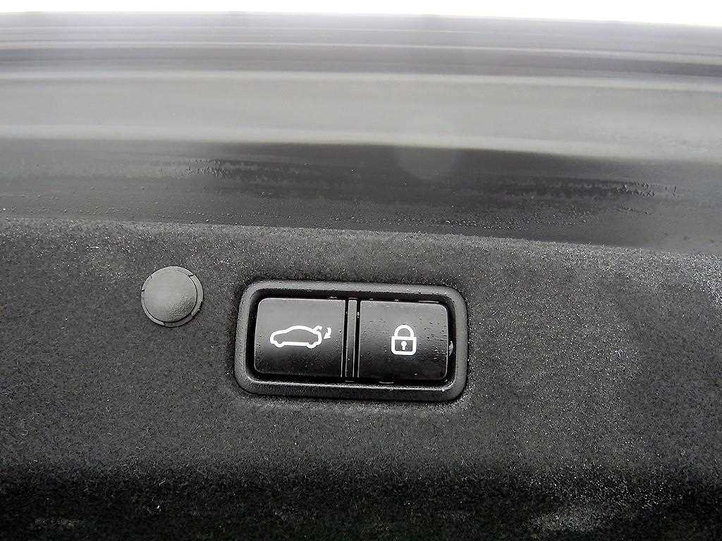 HYUNDAI Grandeur - Vista 5