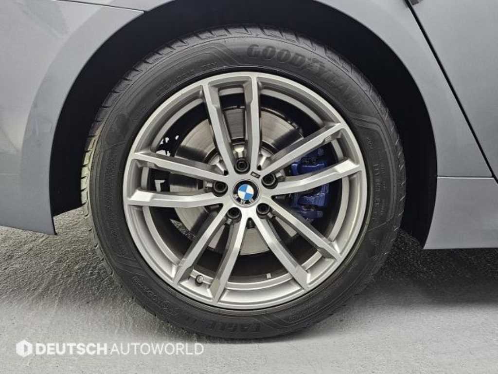 BMW 5 Series - Vista 5