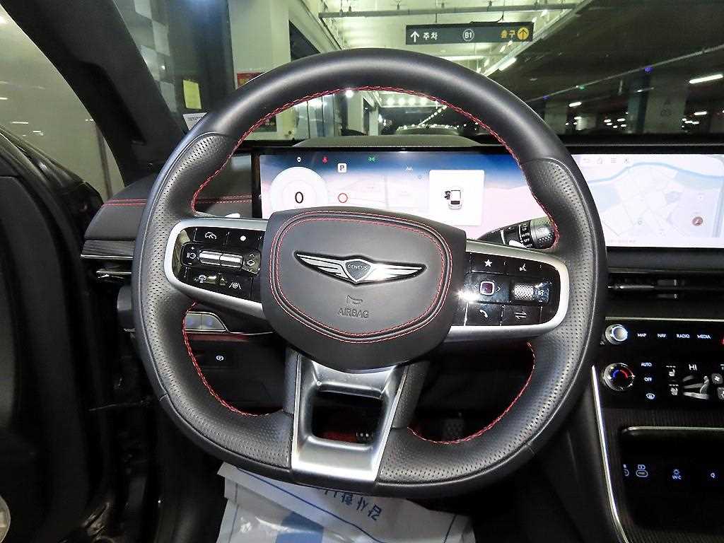 Genesis GV80 - Vista 8