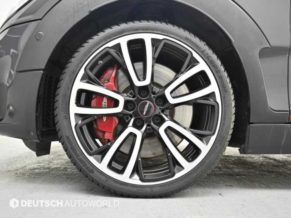 Mini Clubman - Vista 5