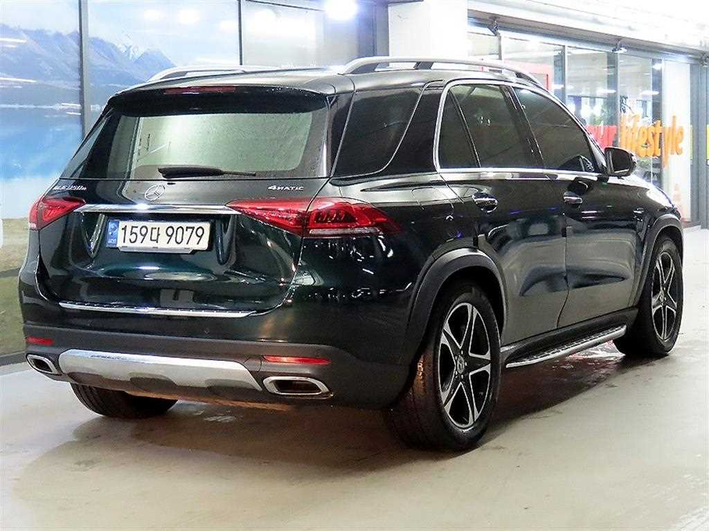 Mercedes Benz GLE Class - Vista 4