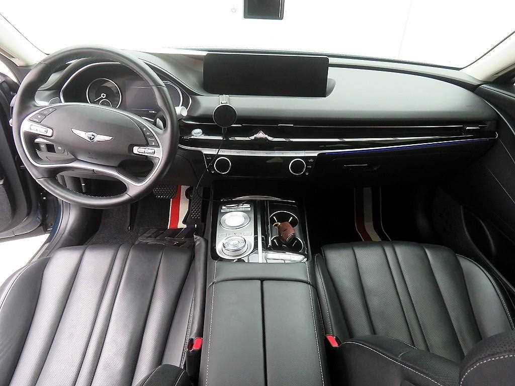 Genesis G80 - Vista 9