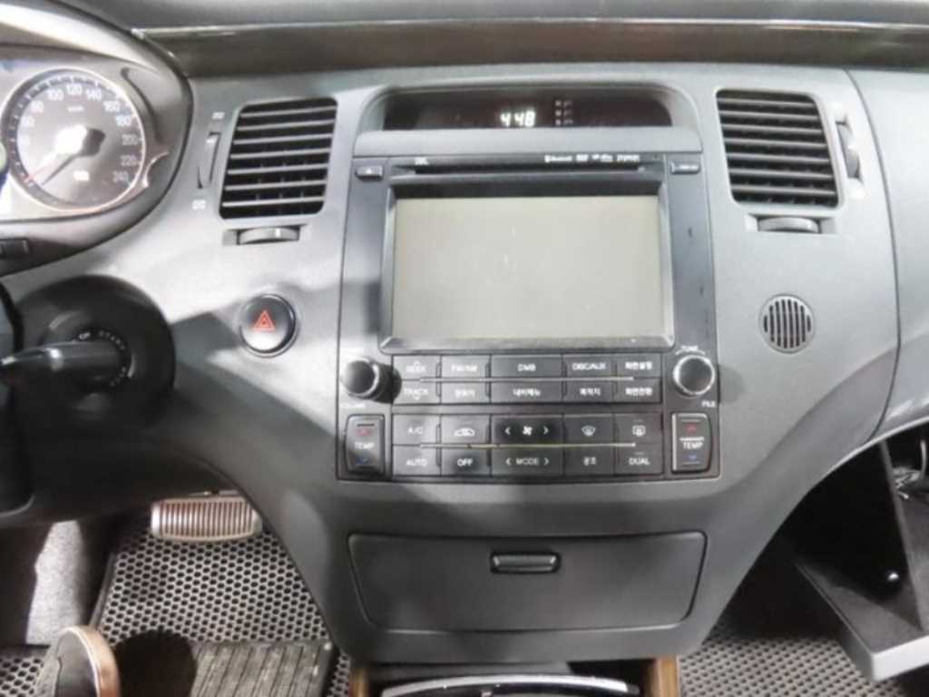 HYUNDAI Grandeur - Vista 6