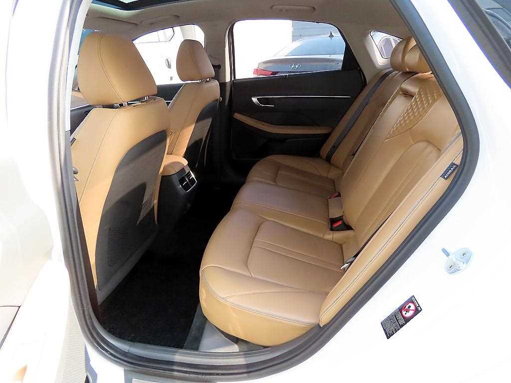 HYUNDAI Sonata - Vista 6