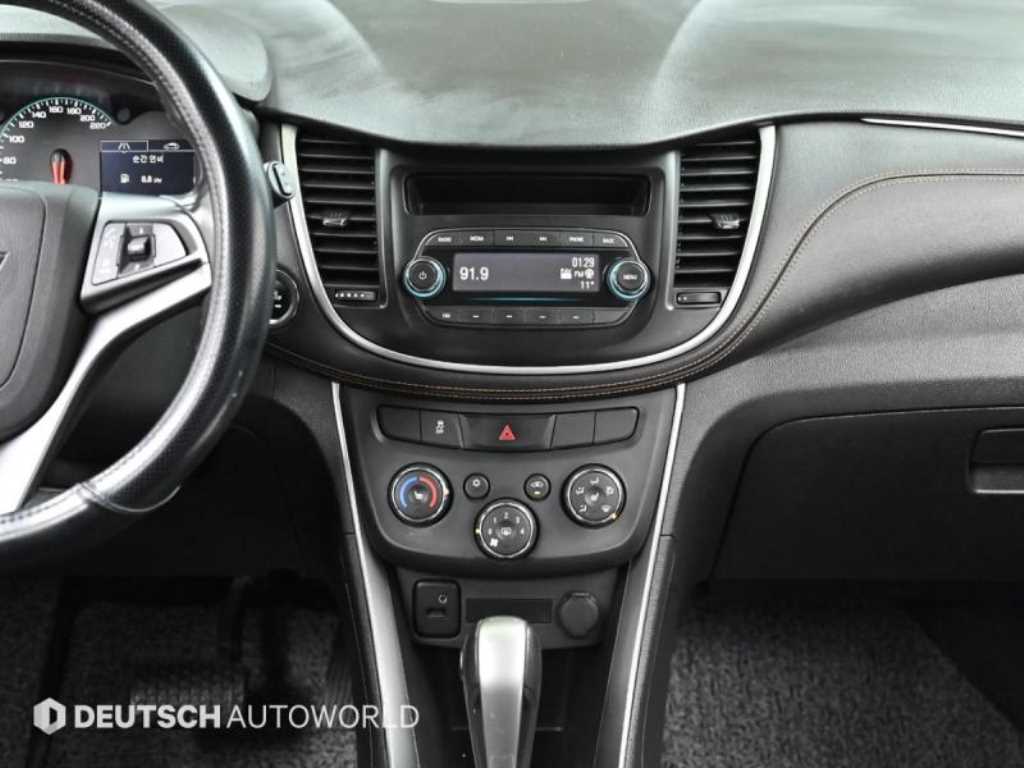 Chevrolet Trax 2018 Negro - Importación desde Corea - HF Imports Iquique - Foto 14