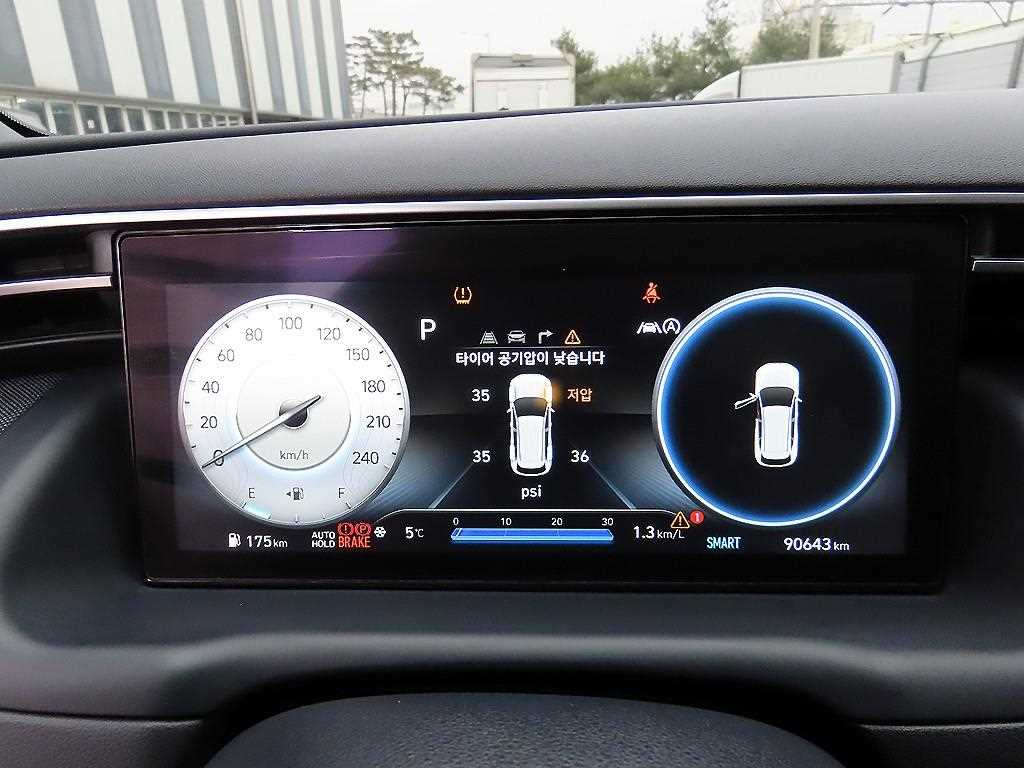 HYUNDAI Tucson - Vista 9